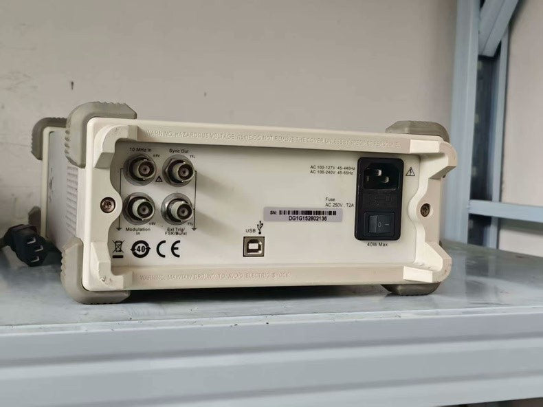 Used RIGOL DG1022U 20MHz Arbitrary Waveform Generator