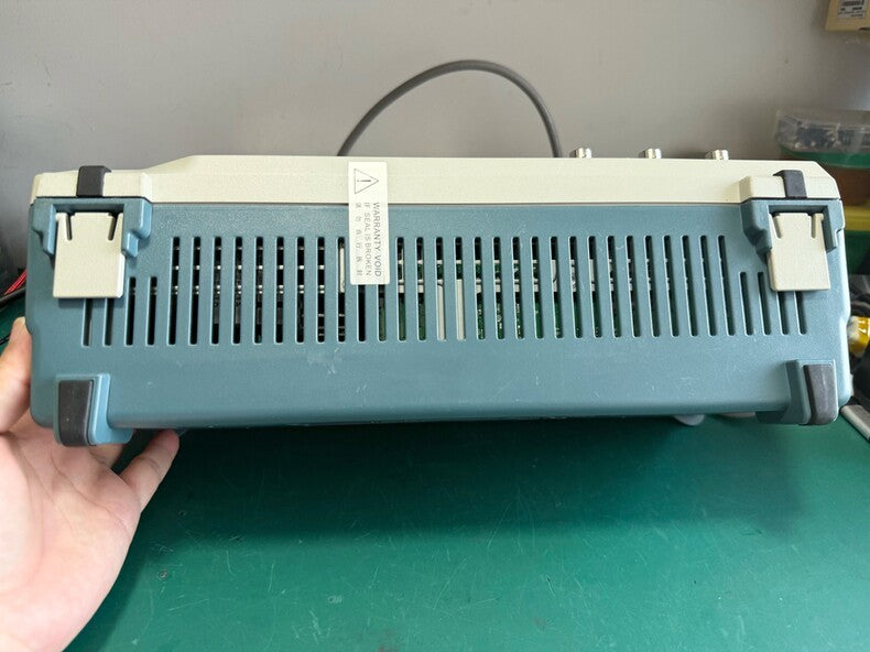 Used Tektronix TBS1202B-EDU 200MHz Oscilloscope