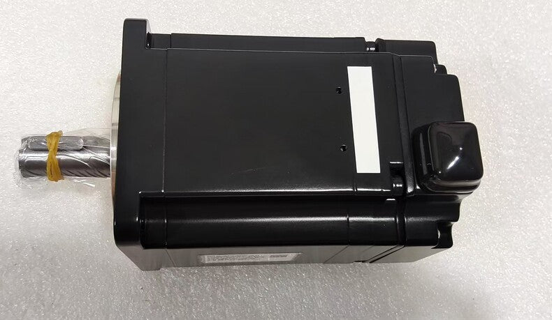 New Yaskawa SGMAV-08ADK-HA21 750W AC Servo Motor 200V 3000RPM