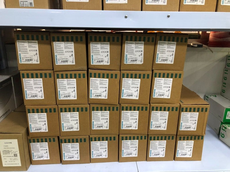 New Siemens 3VL9300-3HF05 Industrial Circuit Breaker