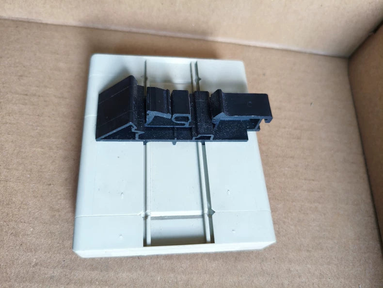 Used Renishaw MI8-4 Machine Interface
