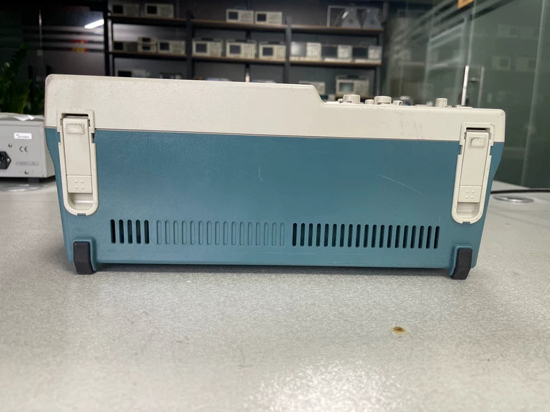 Used Tektronix TDS 3052B 500 MHz Digital Oscilloscope
