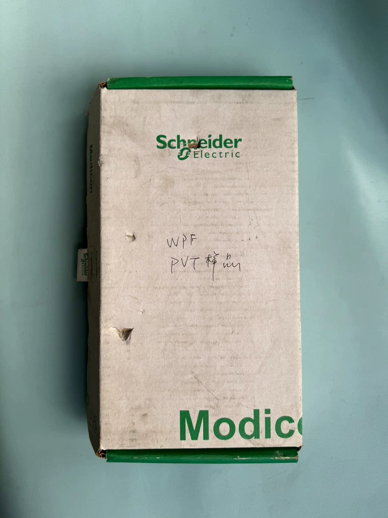 Used Schneider 140DDO35300C Digital Output Module