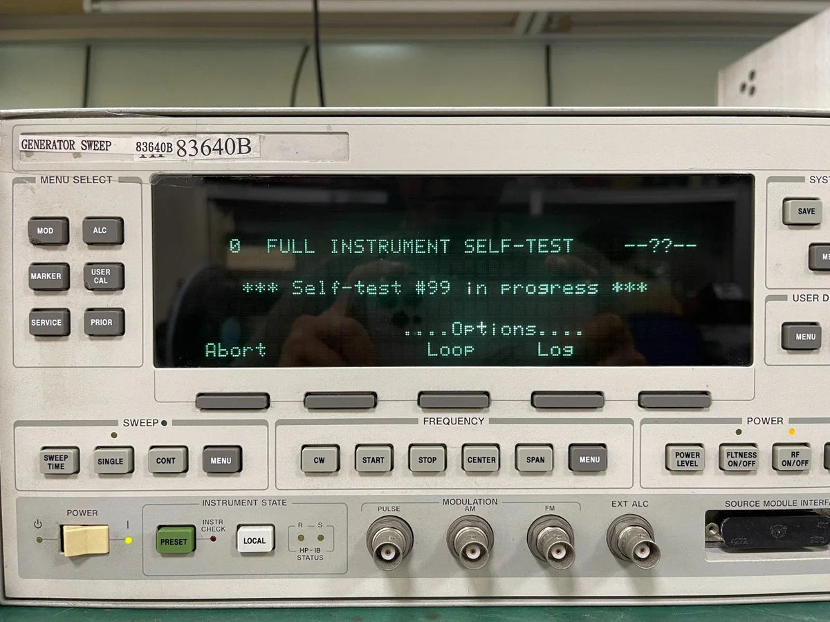 Agilent 83640B 10MHz-40GHz Signal Generator