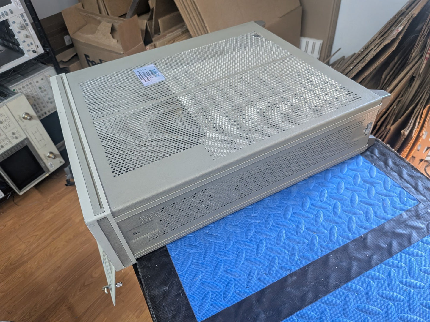 HP Agilent 5071A Cesium Timebase 10 MHz