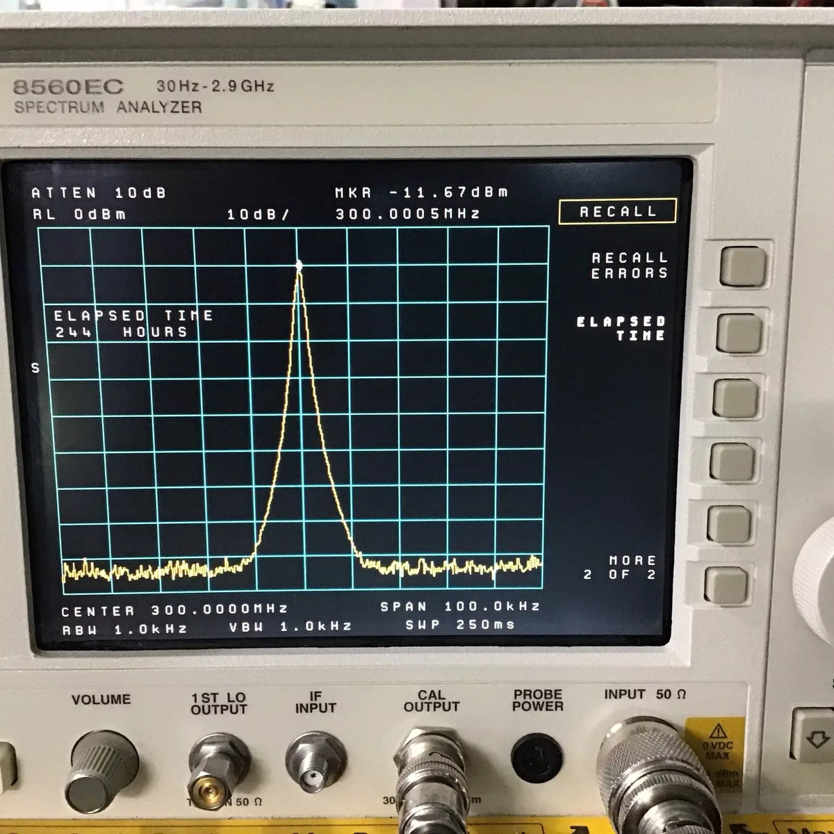 HP Agilent 8560EC 2.9GHz Spectrum Analyzer