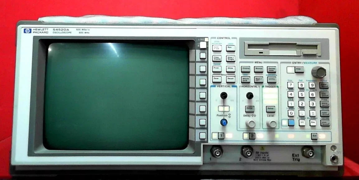 Agilent 54520A 500MHz 2-Channel Digital Oscilloscope
