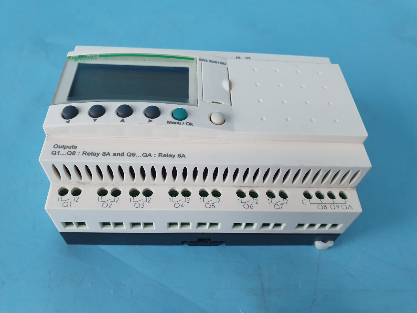 Schneider Electric Zelio SR3 B261BD PLC