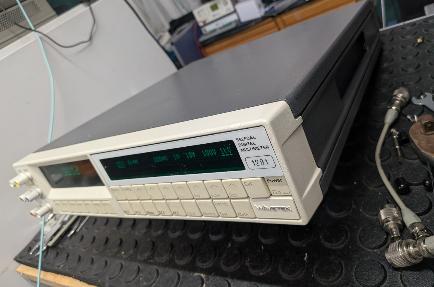 Datron Wavetek 1281 8.5 Digit DMM Metrology
