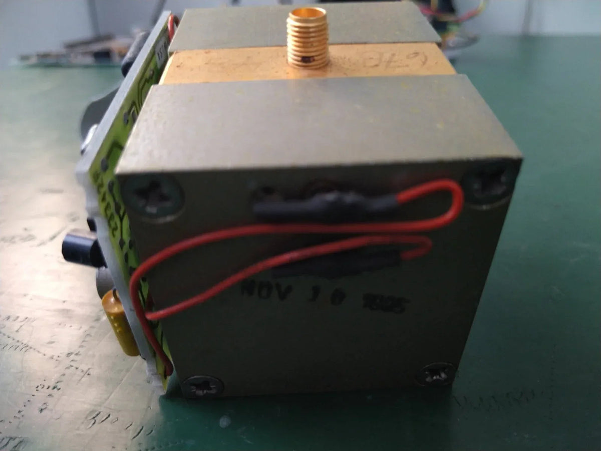 HP Agilent 5086-7648 0.01-26.5GHz Switched Amplifier