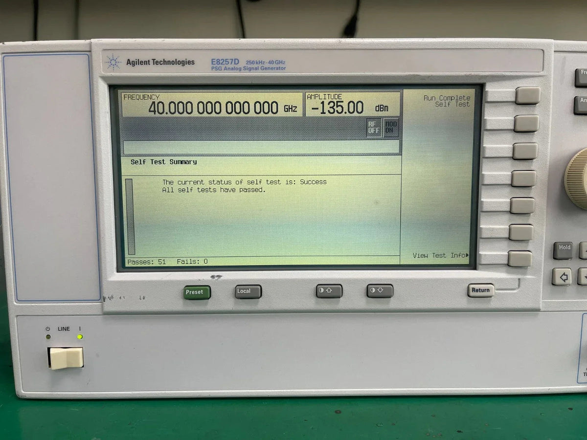 Agilent E8257D 250kHz-40GHz PSG Analog Signal Generator