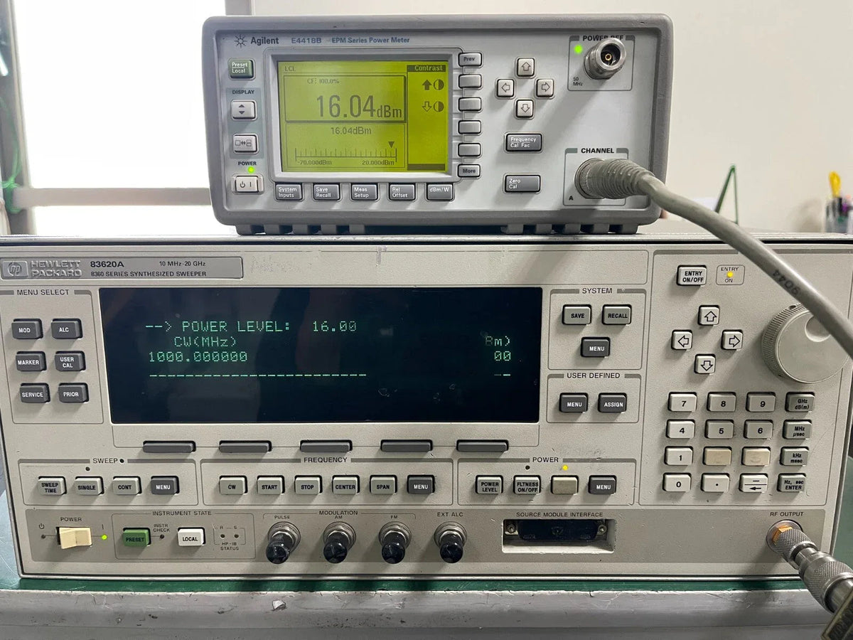 HP Agilent 83620A 10MHz-20GHz Synthesized Sweep Generator
