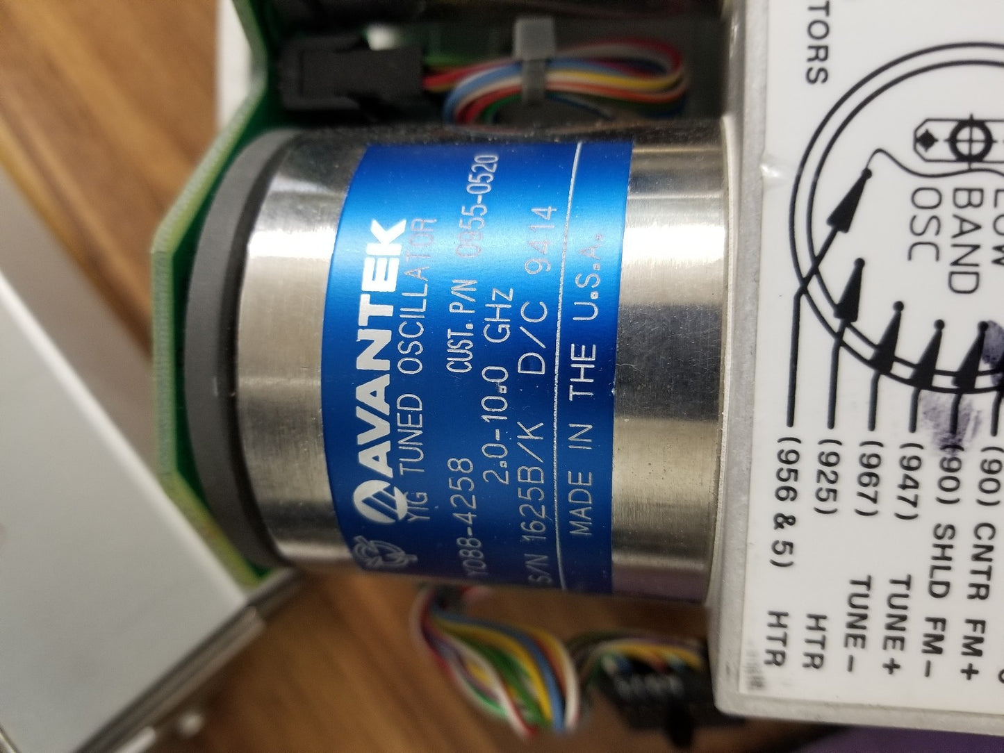Avantek YTO YIG Tuned Oscillator 2-10 GHz 0955-0520