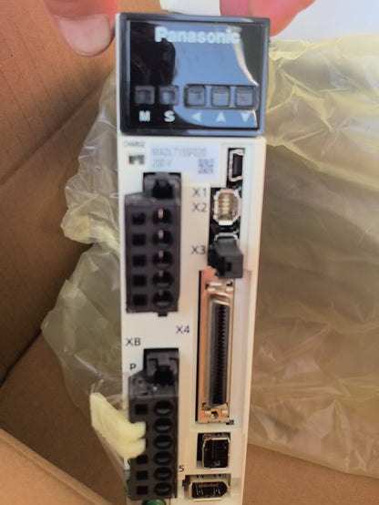 Panasonic MADLT15SF Industrial AC Servo Drive
