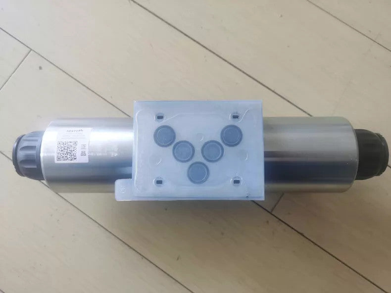 New Rexroth 4WE10E50 24V Solenoid Valve