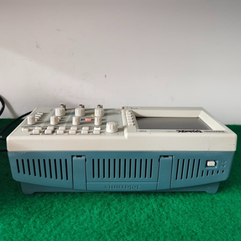 Used Tektronix TDS2022C 200MHz 2CH Digital Oscilloscope