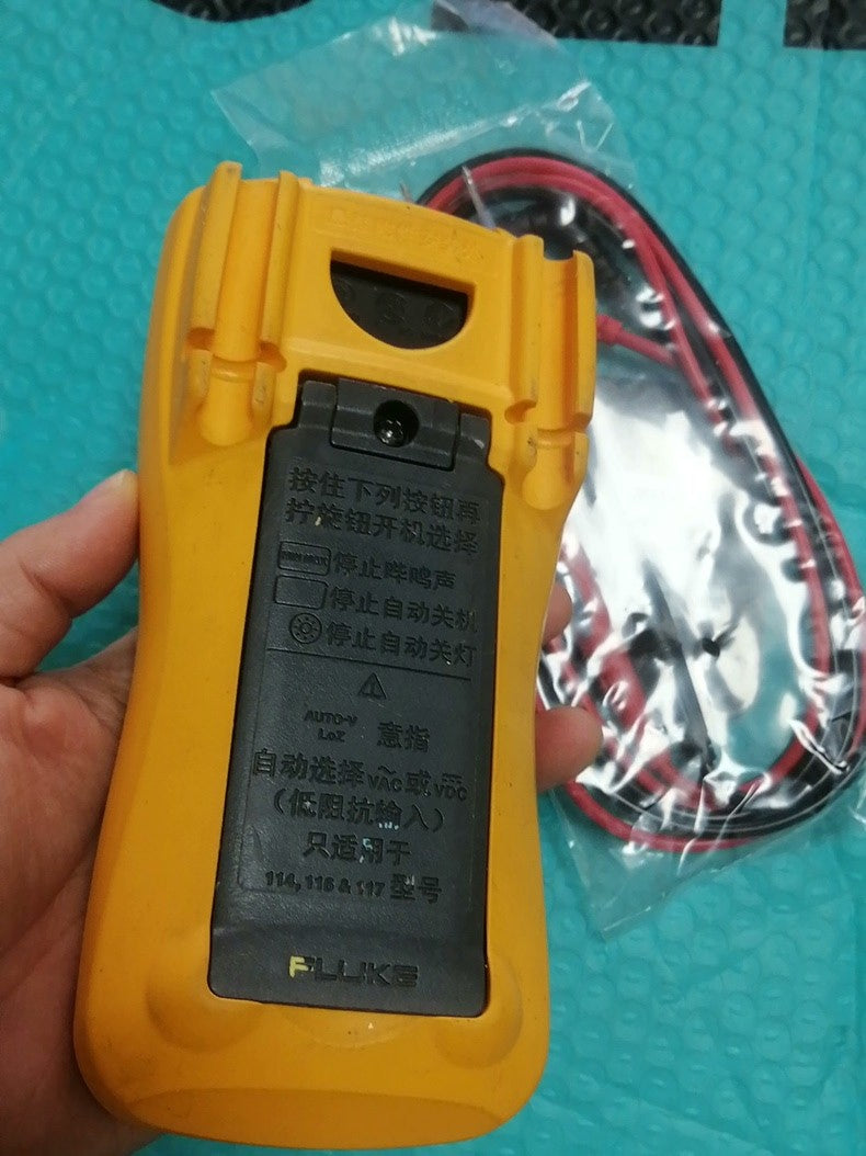 Used Fluke 117C Digital Multimeter Professional
