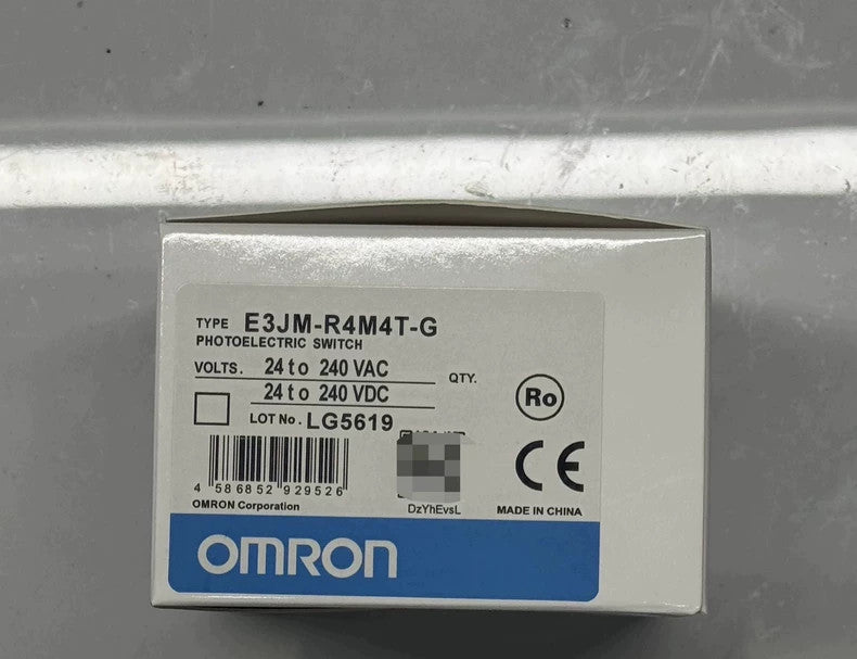 New Omron E3JM-R4M4T-G Photoelectric Sensor Switch