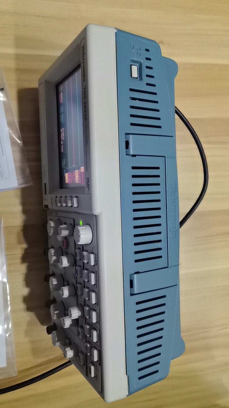 Used Tektronix TDS2024B Bench Oscilloscope 200MHz 4CH
