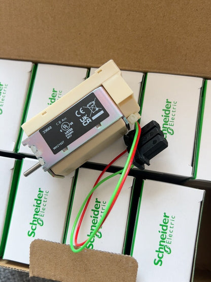 New Schneider 33668 MN/UVR 24V Undervoltage Release