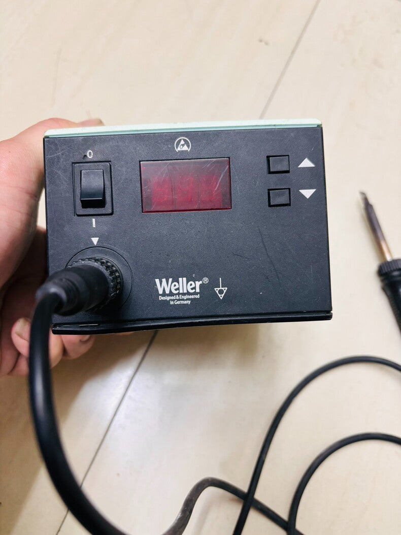 Used WELLER WSD81i 95W Digital Soldering Station 230V