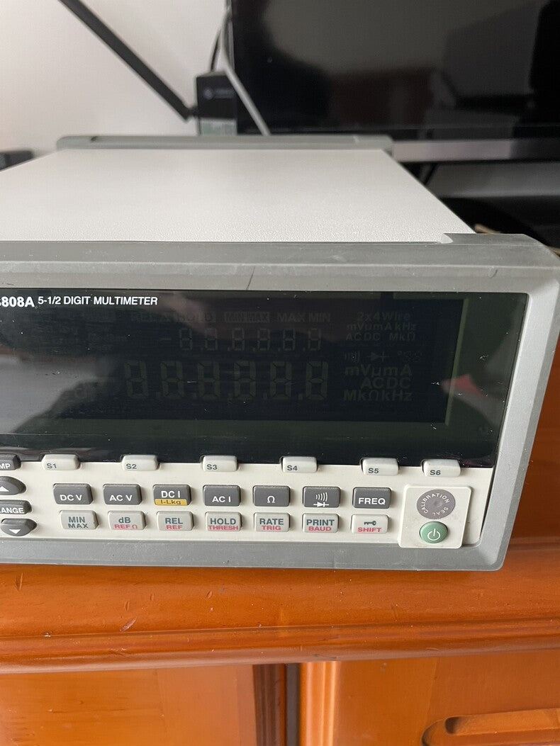 Used Fluke 8808A 5.5-Digit Precision Bench Multimeter
