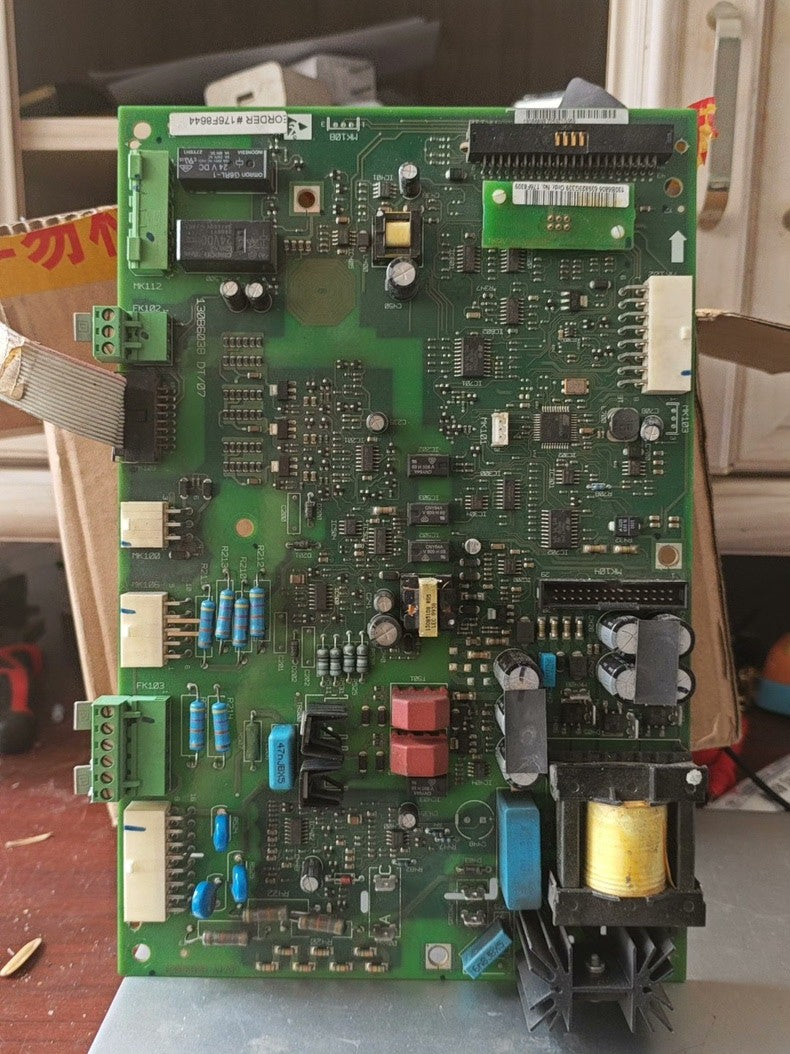 1PC Used Danfoss 130B6038 DT/07 Power Board FC301 FC302 FC102 90KW