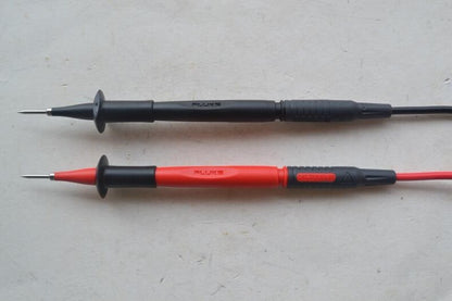 New Fluke TP220 SureGrip Test Probes Red Black