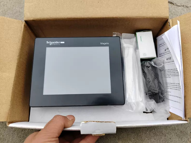 New Schneider HMISCU8A5 5.7" Touch Screen HMI