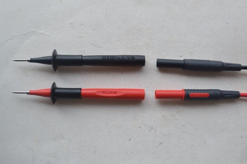 New Fluke TP220 SureGrip Test Probes Red Black
