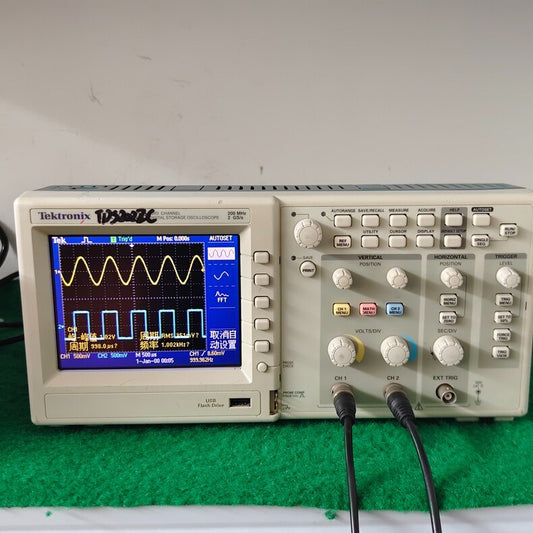 Used Tektronix TDS2022C 200MHz 2CH Digital Oscilloscope
