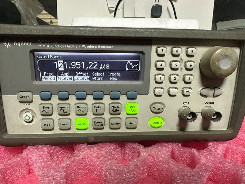 Used Agilent 33220A 20MHz Function Generator