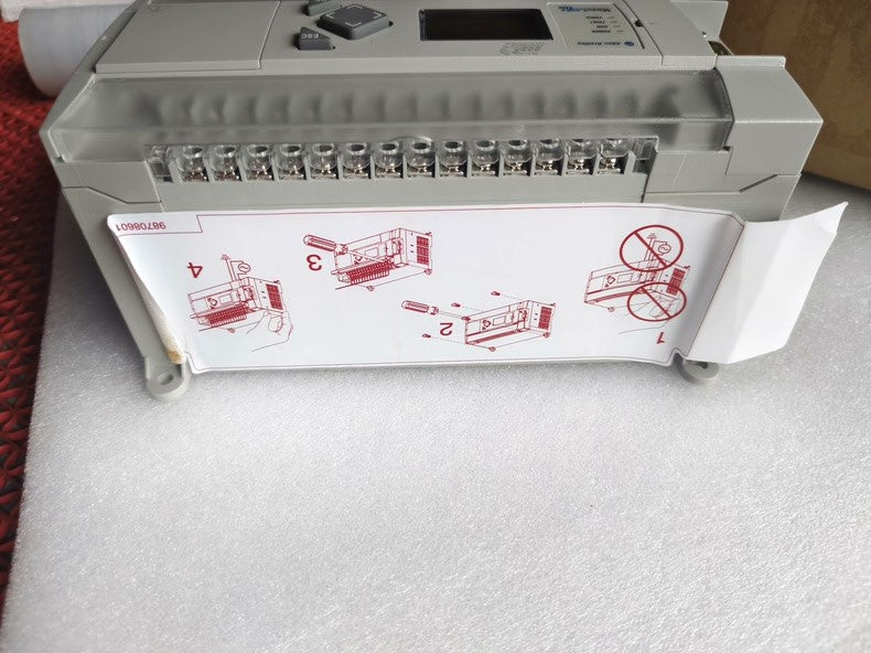 Allen-Bradley 1766-L32BWAA 32-Point Controller