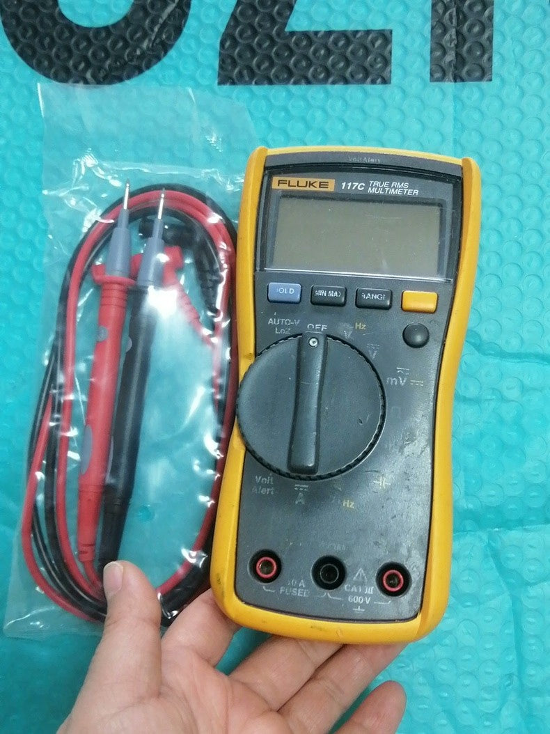 Used Fluke 117C Digital Multimeter Professional