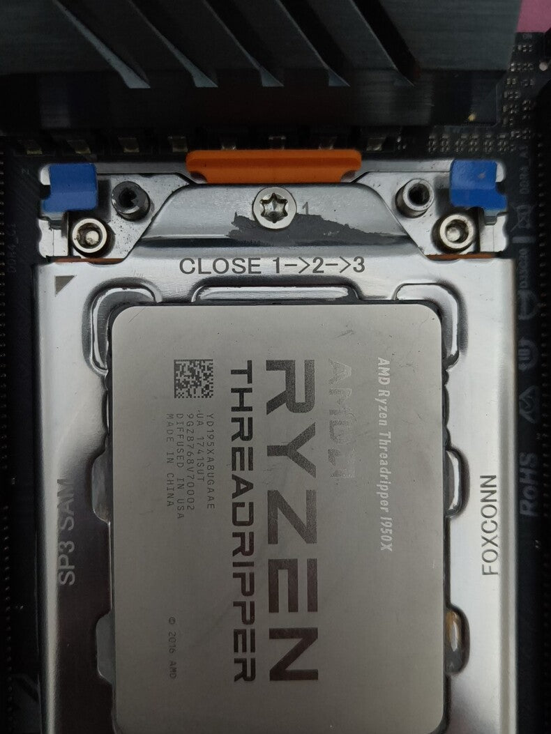 Used Asrock X399 Taichi TR4 DDR4 + CPU Bundle
