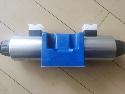New Rexroth 4WE10E50 24V Solenoid Valve
