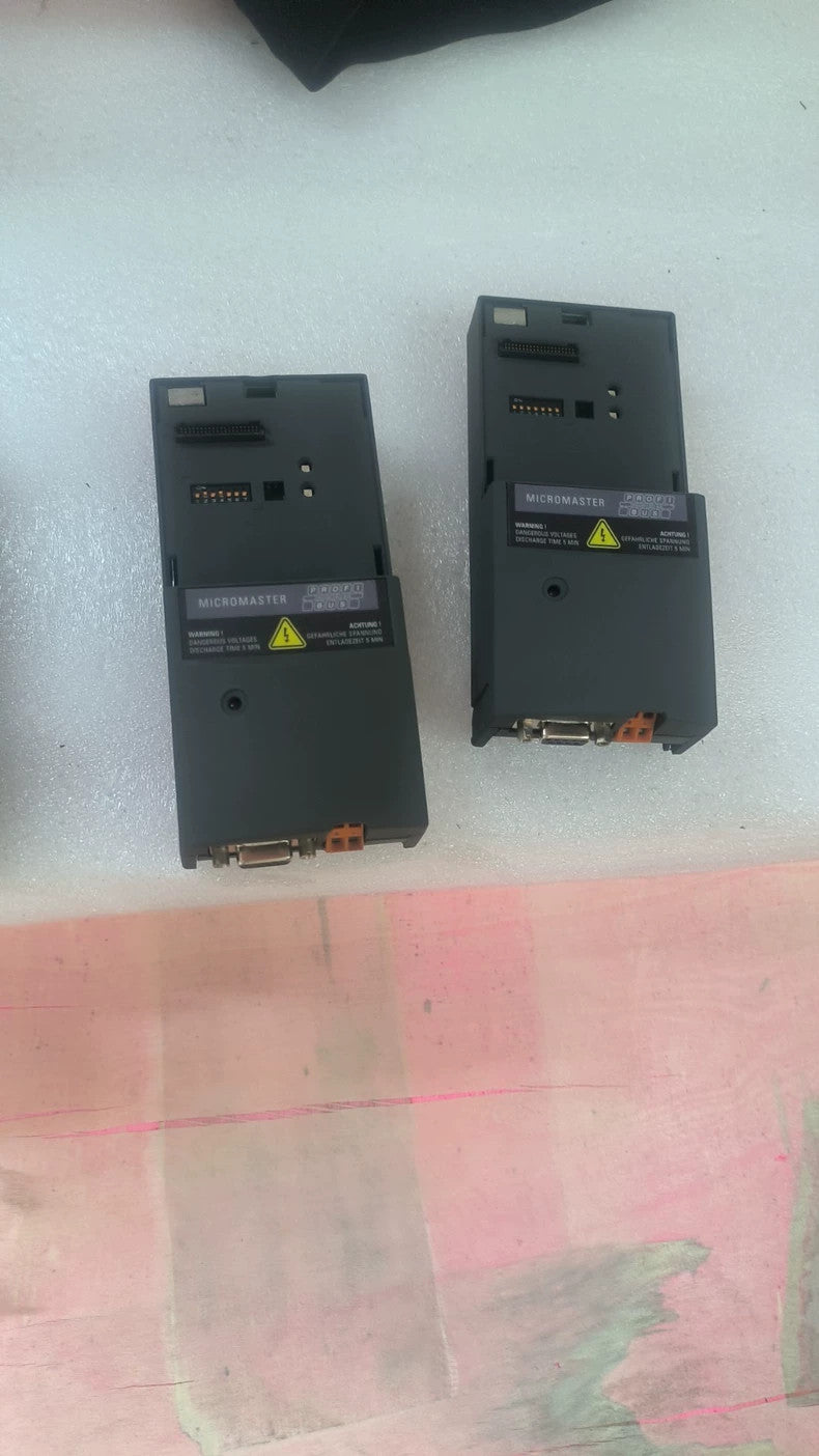 Siemens 6SE6400-1PB00-0AA0 MICROMASTER PROFIBUS Module