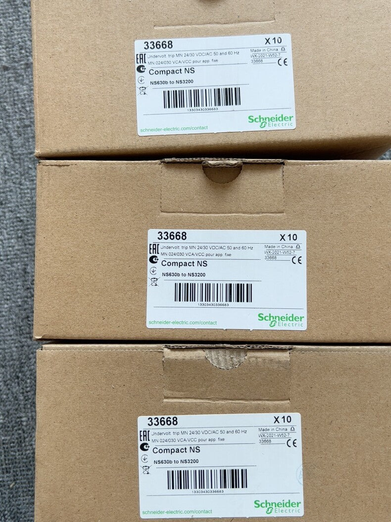 New Schneider 33668 MN/UVR 24V Undervoltage Release