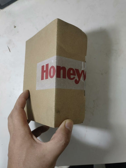Honeywell R4343E1014 230VAC Flame Controller Relay
