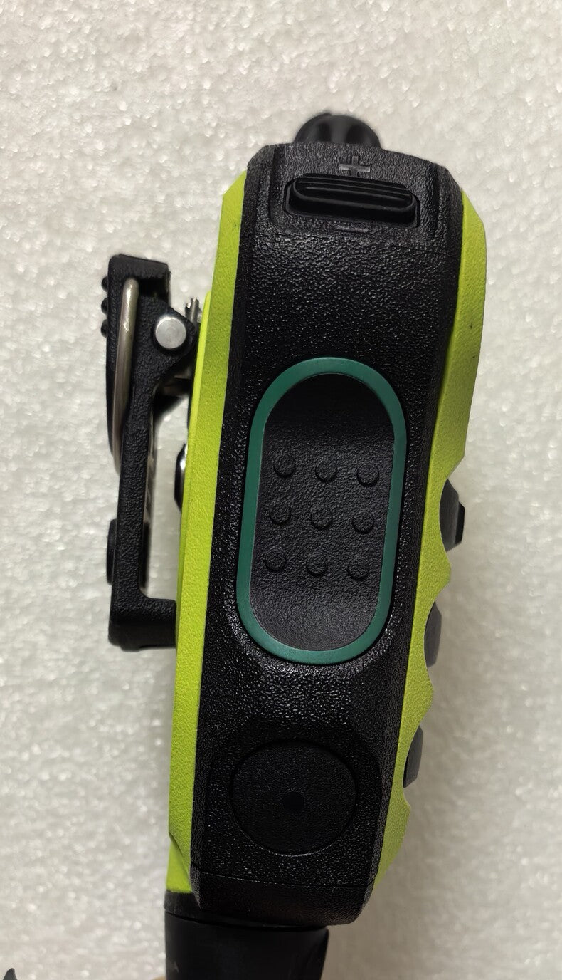 Used Motorola XVE500 PMMN4137 Remote Speaker Mic