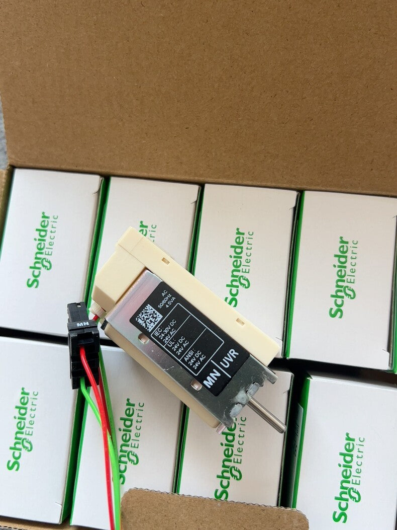 New Schneider 33668 MN/UVR 24V Undervoltage Release