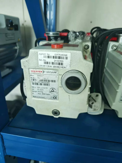 New Pfeiffer DUO 2.5 Rotary Vane Vacuum Pump