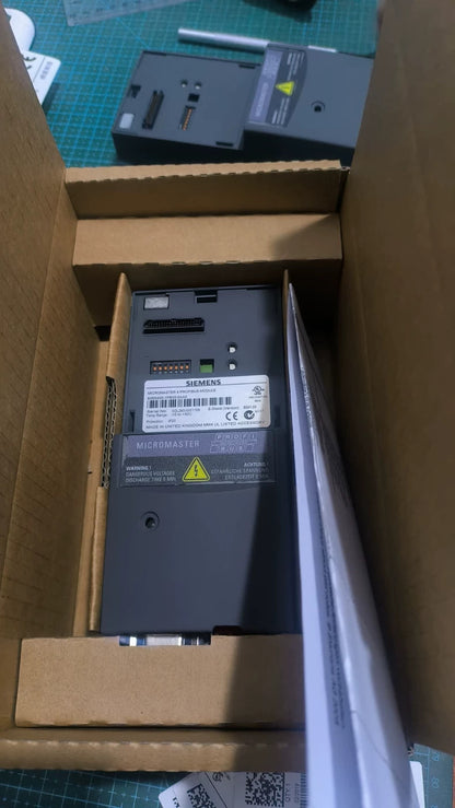 Siemens 6SE6400-1PB00-0AA0 MICROMASTER PROFIBUS Module