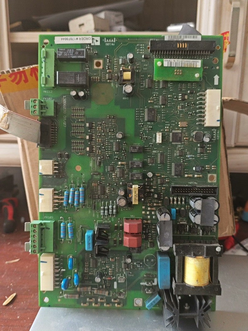 1PC Used Danfoss 130B6038 DT/07 Power Board FC301 FC302 FC102 90KW