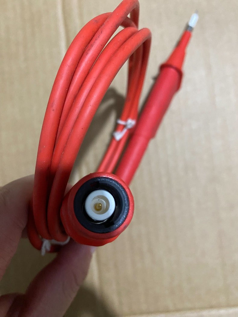 Used FLUKE VP210 Red 200MHz Voltage Probe Test Lead Set