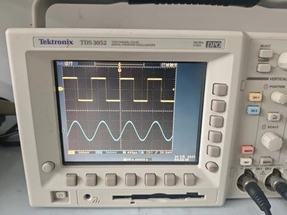 Used Tektronix TDS3052B 500MHz 5GS/s Digital Oscilloscope