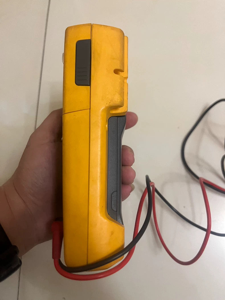 Used Fluke 233 Wireless Multimeter 3.5-Digit Precision