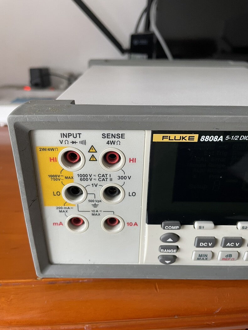 Used Fluke 8808A 5.5-Digit Precision Bench Multimeter