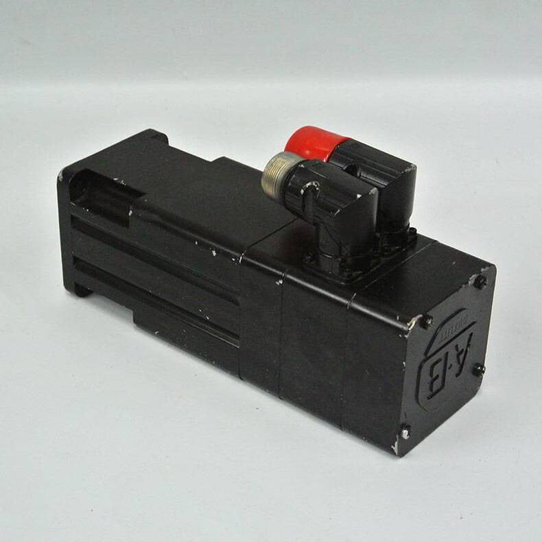 Used Allen-Bradley MPL-B230P-VJ44AA Servo Motor