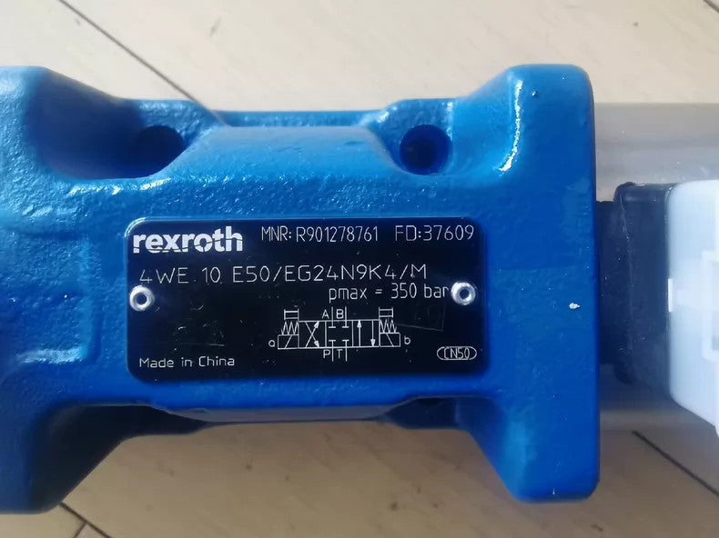 New Rexroth 4WE10E50 24V Solenoid Valve